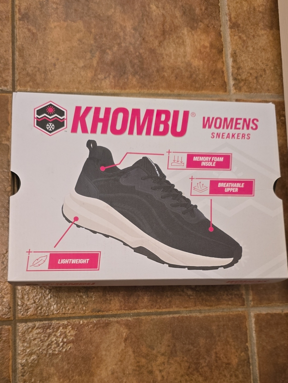 🆕️ Khombu Women's Black and White Patan Sneakers 6.5 (NWT)